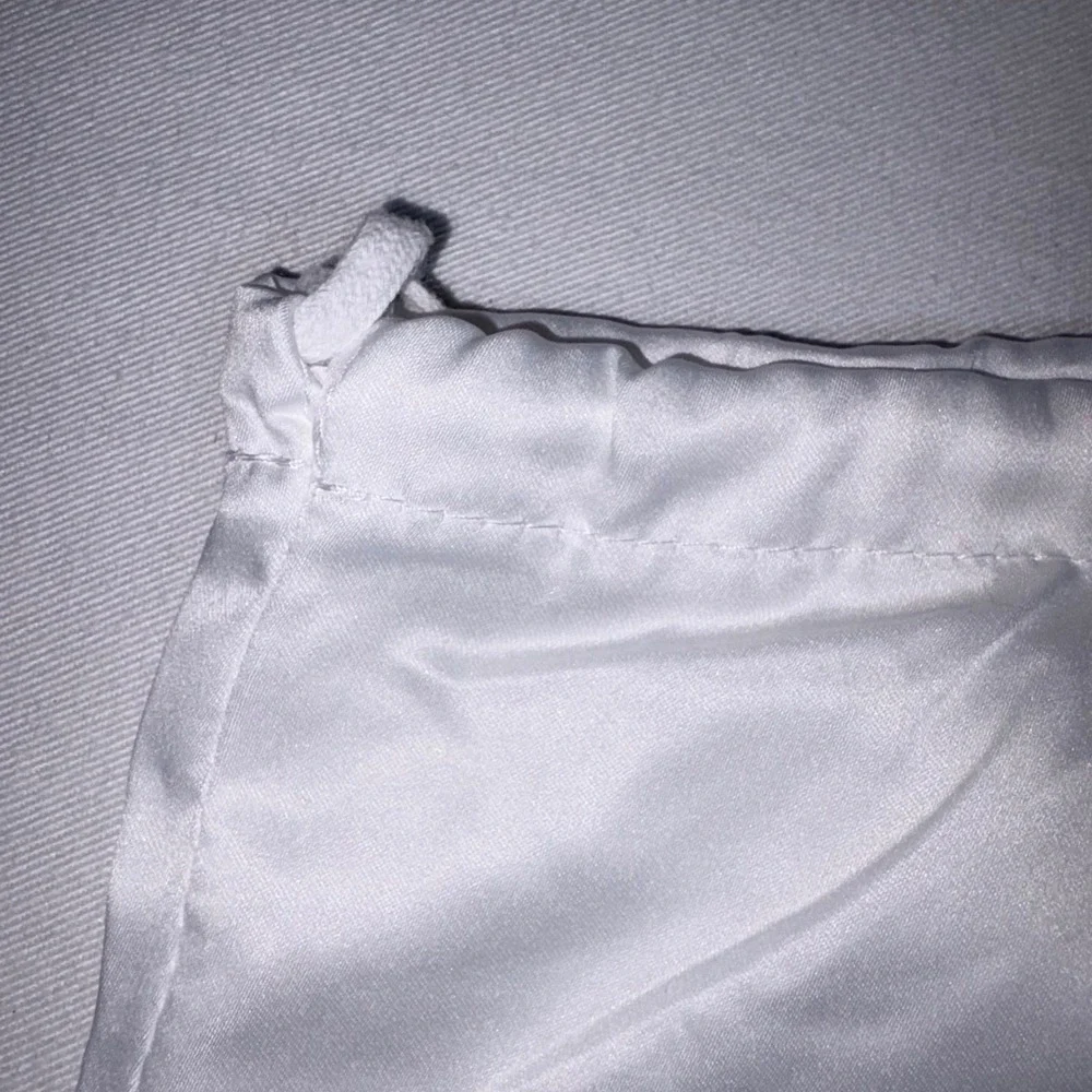Michael Kors Dust Bag OS White Excellent Satin Drawstring Silver Logo Pouch